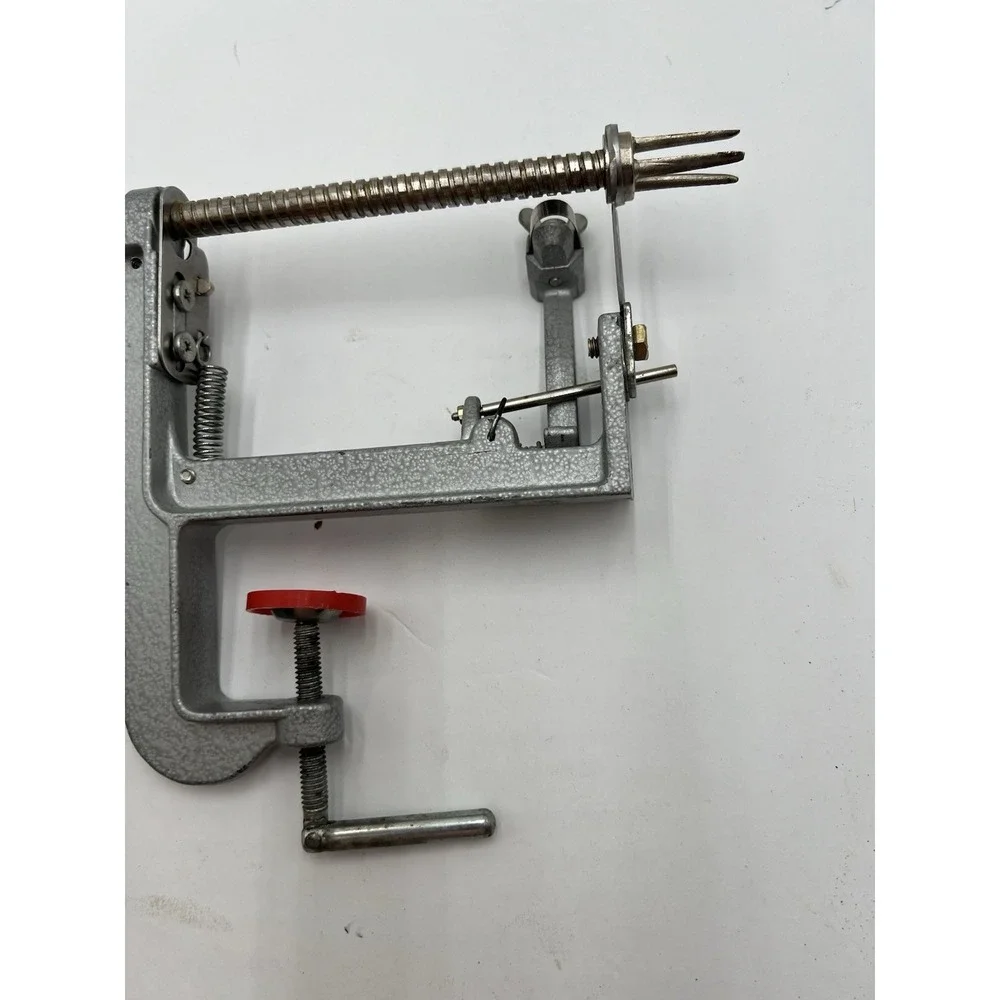 Vintage Pampered Chef Apple Peeler Corer Slicer Clamp Made in Taiwan #2430